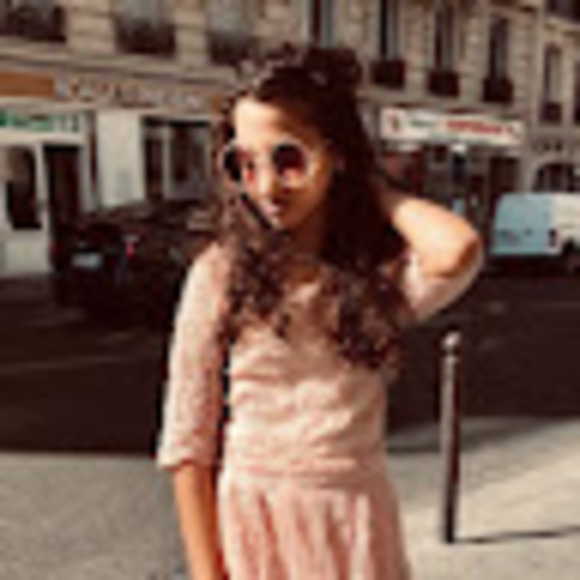 Meet your Posher, Madeleine - Picture 1 of 1